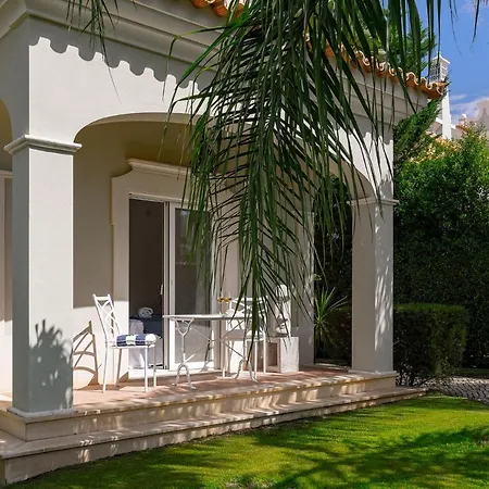 Simone Villa Almancil